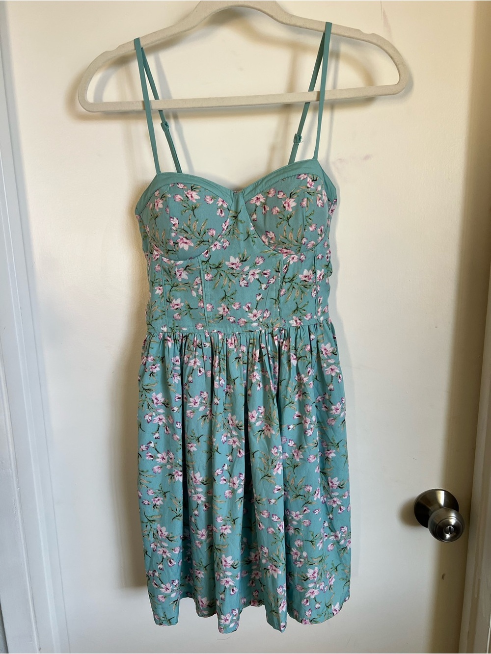 Floral Sweetheart Mini Dress in Mint Green